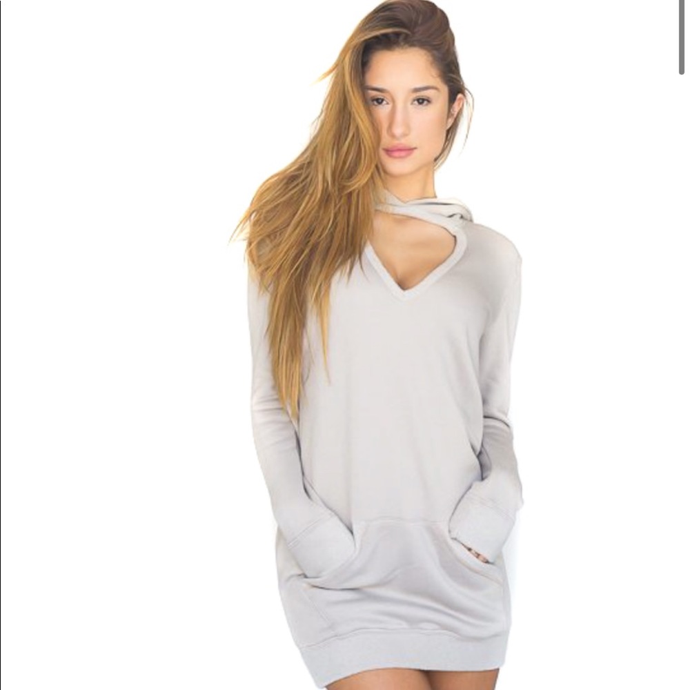 DISRUPTIVE YOUTH MAI HOODIE DRESS IN SAND COLOR XS